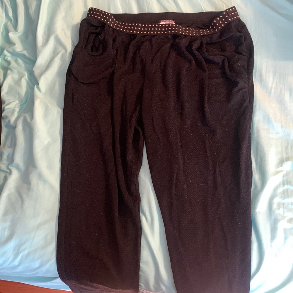 Sparkly Jennifer Lopez pants with pockets